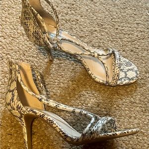 Jennifer Lopez Womens High Heels